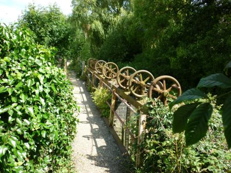 images/weir-bridge-at-fiddleford.JPG